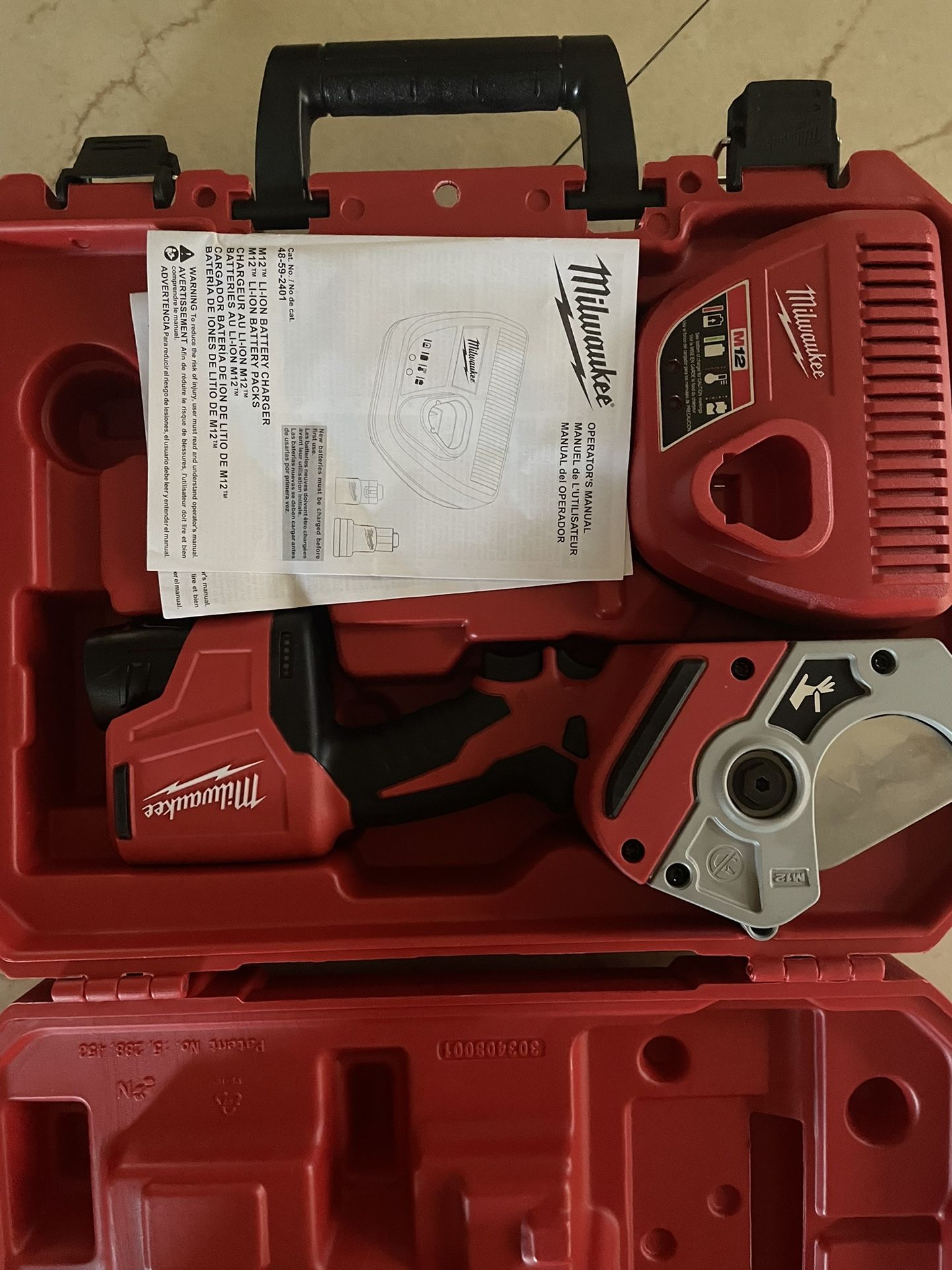 Milwaukee M12 Plastic Pipe Shear Kit