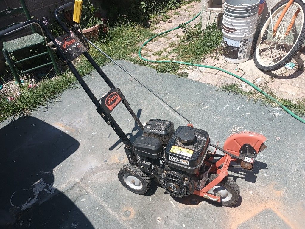 169cc Subaru 4-Cycle Lawn Edger