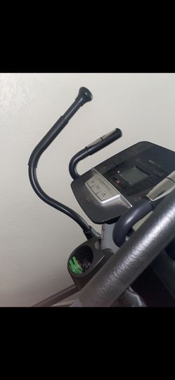 NORDIC TRACK elliptical