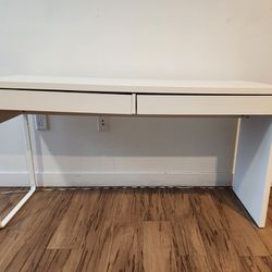 Almost New IKEA desk