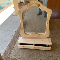 Dresser Top Cabinet With Mirror