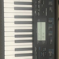 Casio Keyboard Piano - CTK  2300