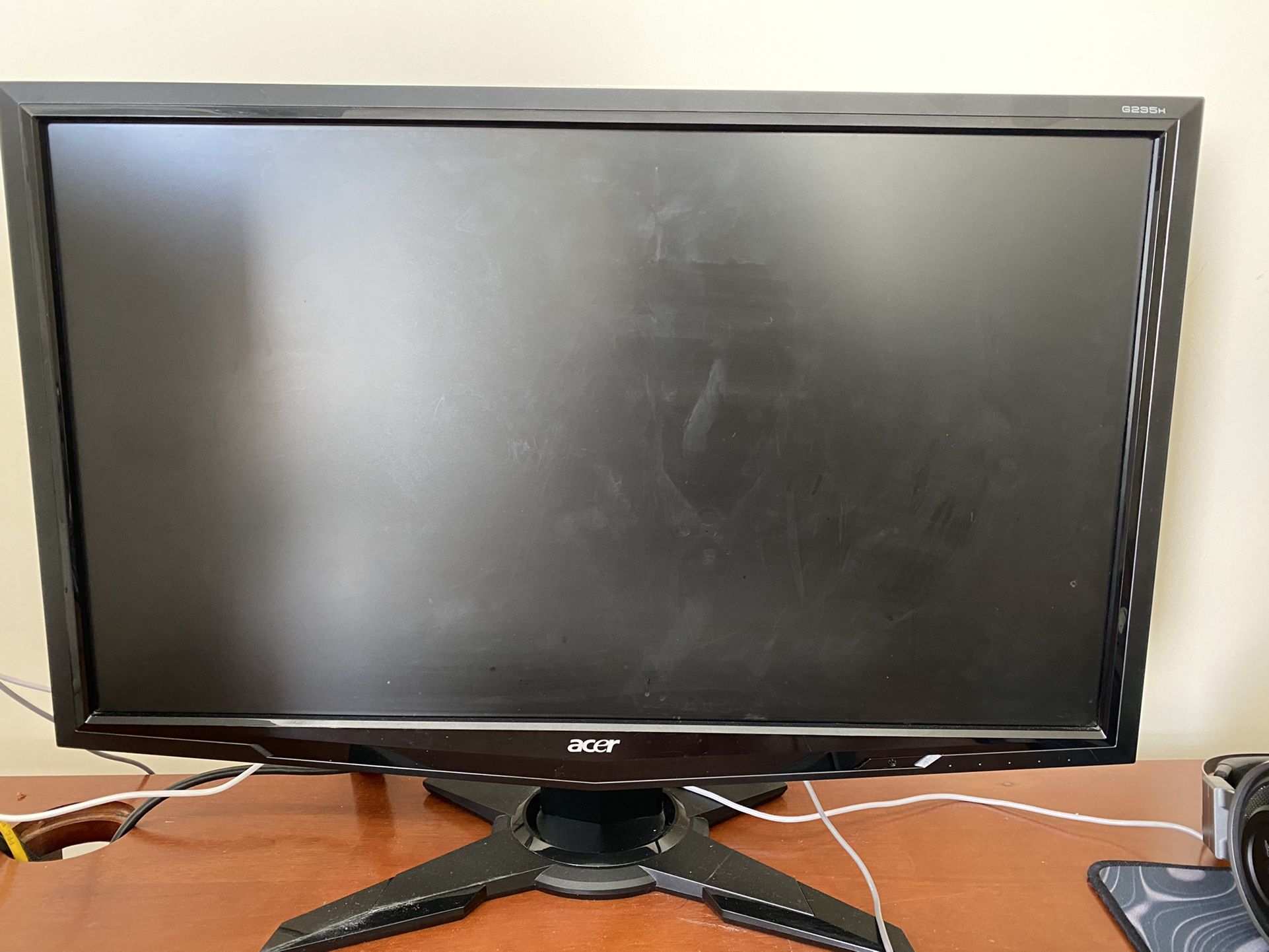 Gaming monitor Acer 24” 60hz