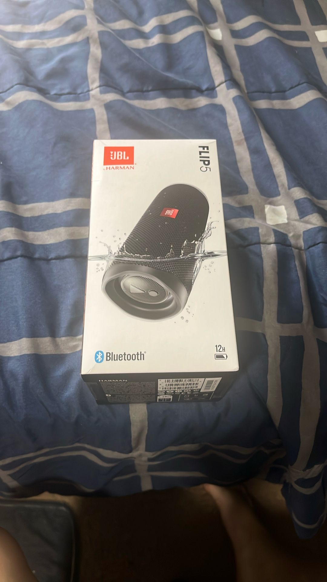 JBL Flip 5 portable Bluetooth speaker. |new In Box|