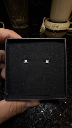 3’mm 925 Silver Vvs Moissanite Square Studs