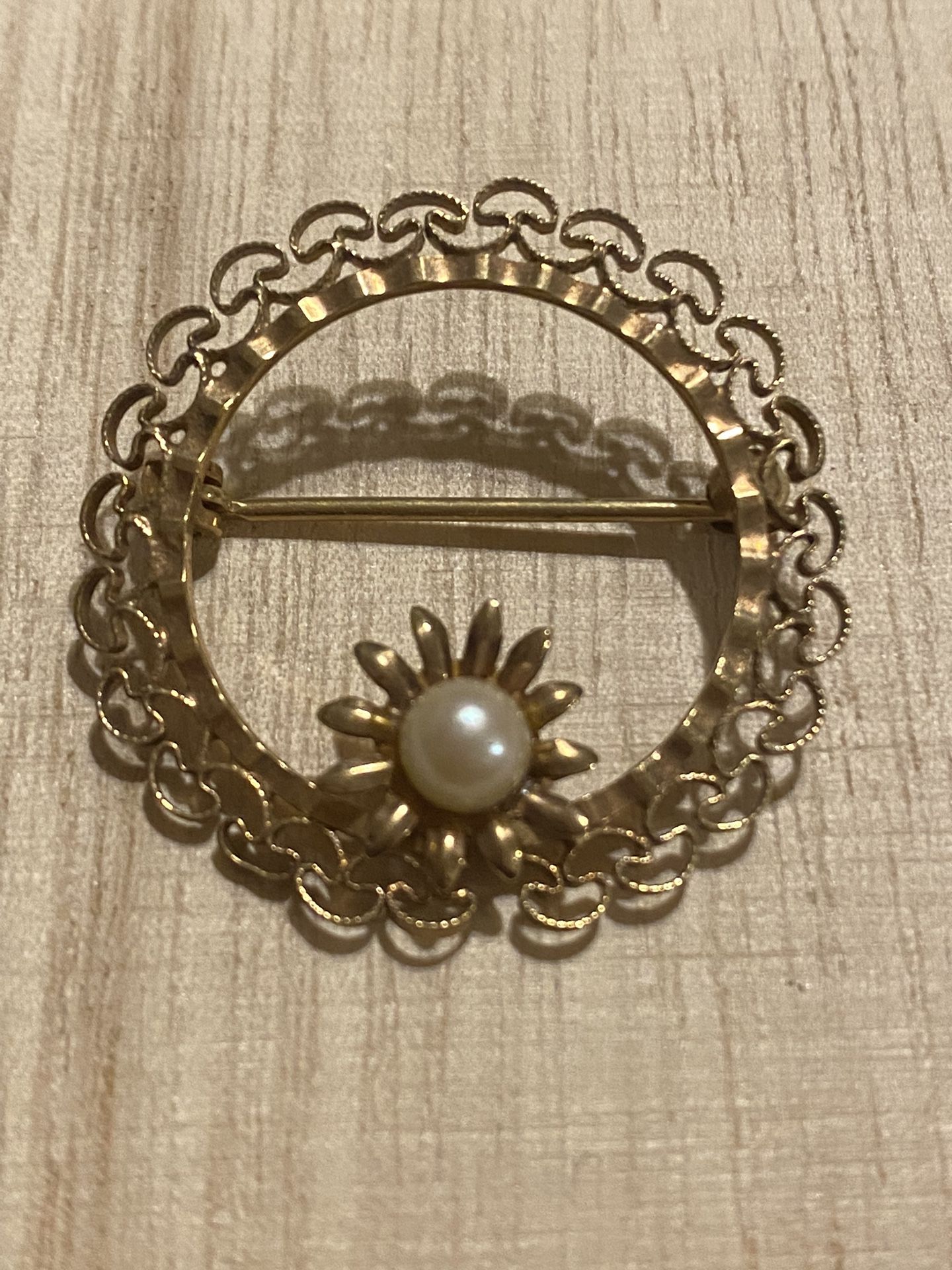 Vintage Filigree Brooch