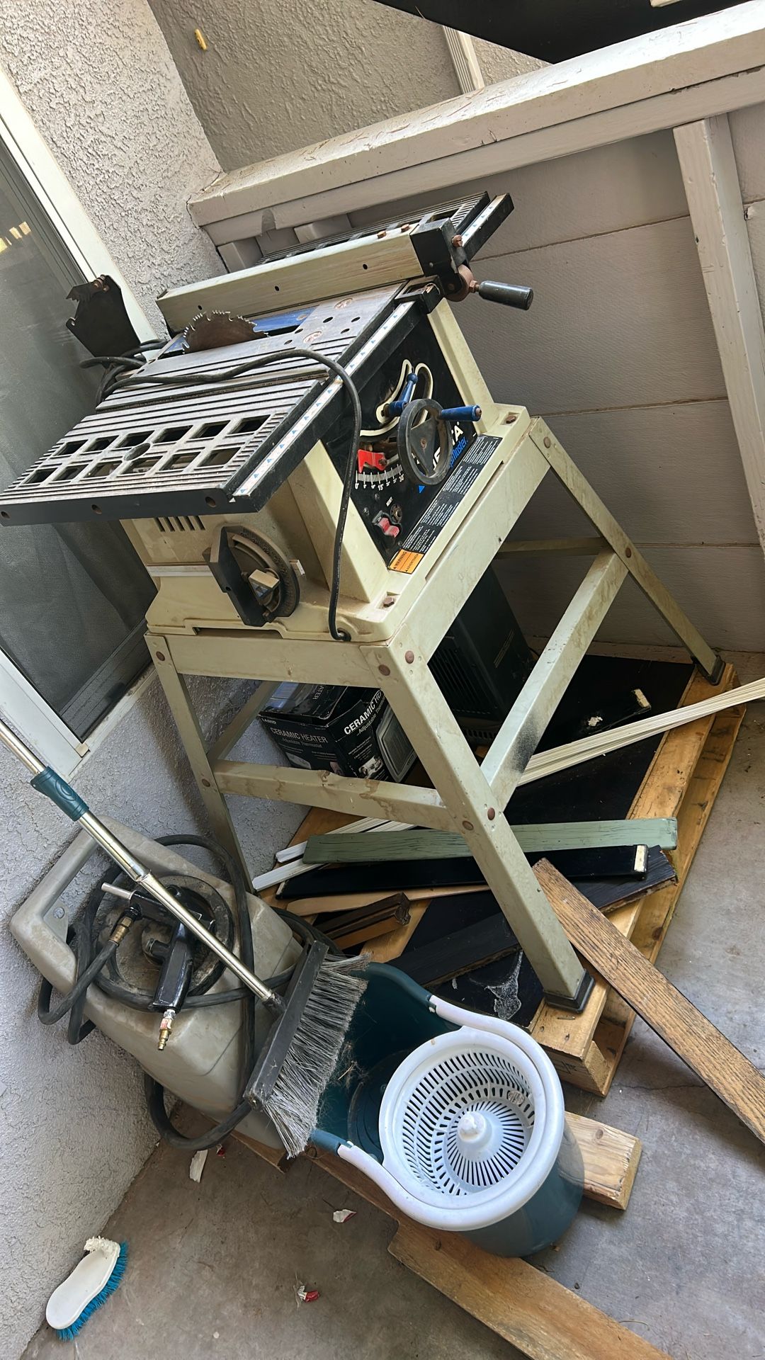 Skill Saw