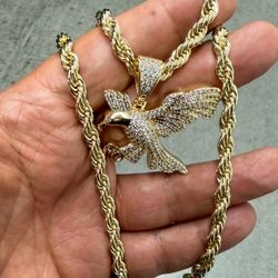 Iced out eagle simulated vvs diamonds and rope necklace ✅✅✅