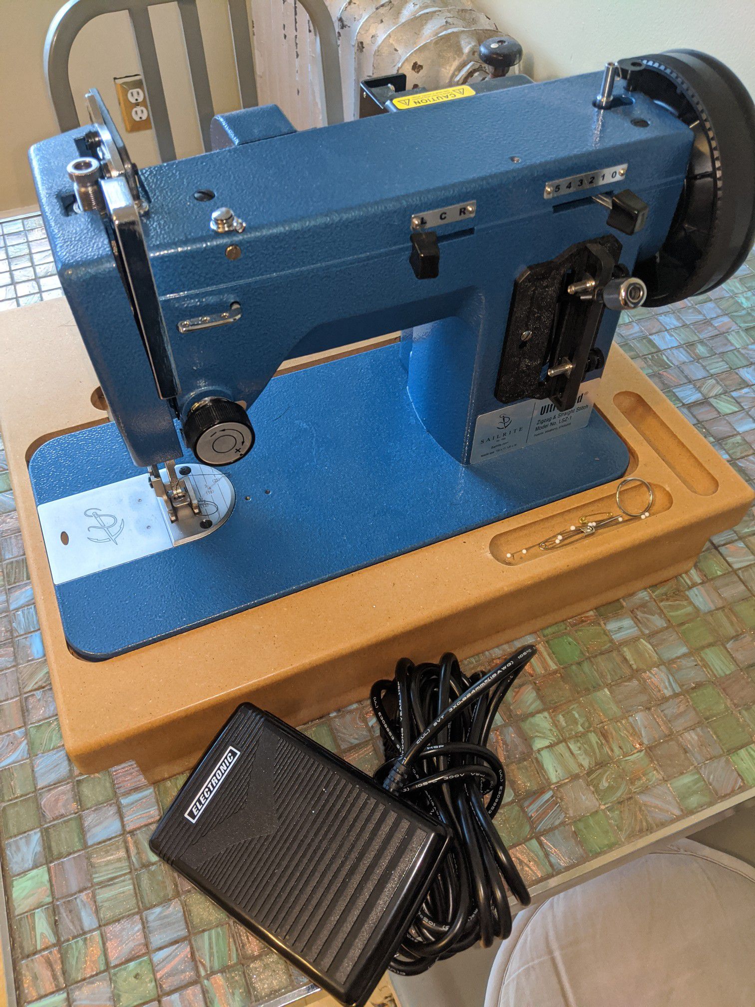 Sailrite Ultrafeed LSZ-1 Portable Industrial Walking Foot Sewing Machine