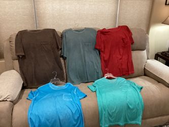 Mens pocket tee shirts Large $5.00 each