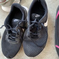 Vans Nikes Toms Jordan’s Boots Heels