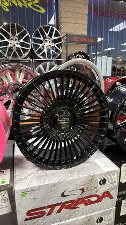 BRAND NEW 24” STRADA WHEELS (6 LUG)