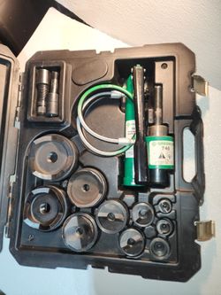 Greenlee 7310SB Knockout Set - Reconditioned