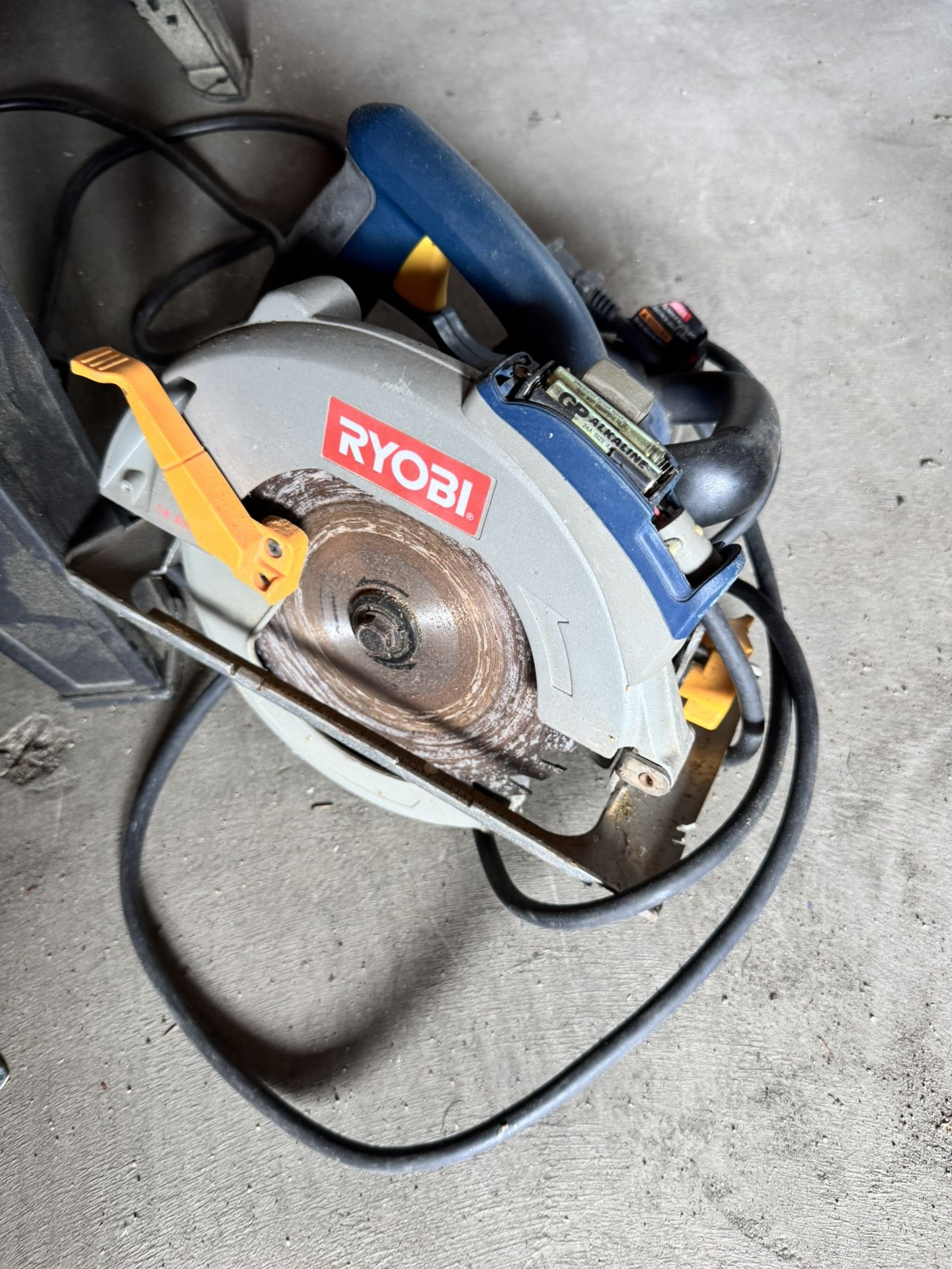 Ryobi 13A Circular Saw - Corded