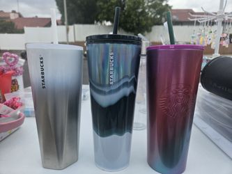Venti Starbucks Cups 