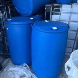 55 Gallon Plastic Barrels 2 Caps On Top
