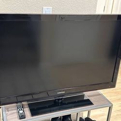 Samsung 46" TV Class 1080p 60Hz LCD HDTV NO ISSUES/WORKS PERFECTLY!