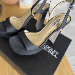 Badgley Mischka - Caia Platform Sandal with Heart-Shaped Buckle