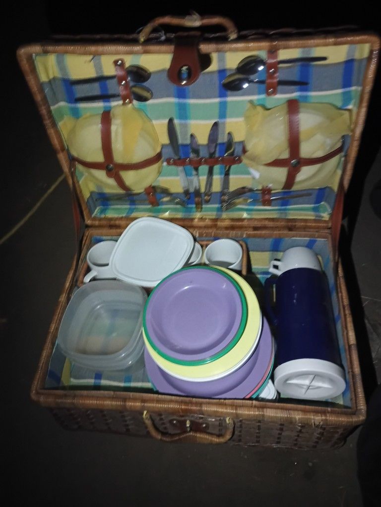 Picnic Basket With Dishes