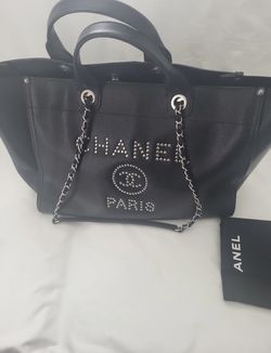 CHANEL Small Bag for Sale in Sunny Isles Beach, FL - OfferUp
