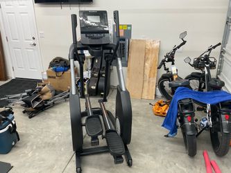 Nordic track FS7I SCREEN WON’T LIGHT UP?