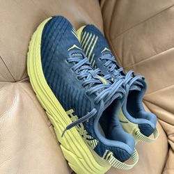 Hoka women tennis shoes size 8.5