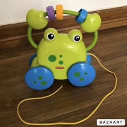 Fisher Price Baby Pull Along Froggie Frog Childs toy 2011 Frog On Wheels Toy