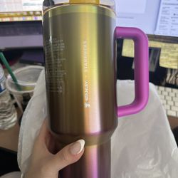 Stanley + Starbucks Pink and Yellow Ombre 40oz
