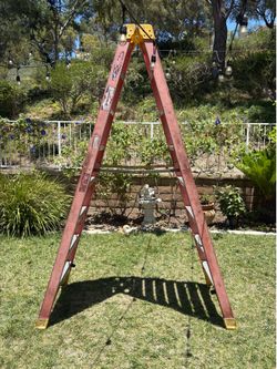 Werner 8ft Fiberglass Twin Stepladder