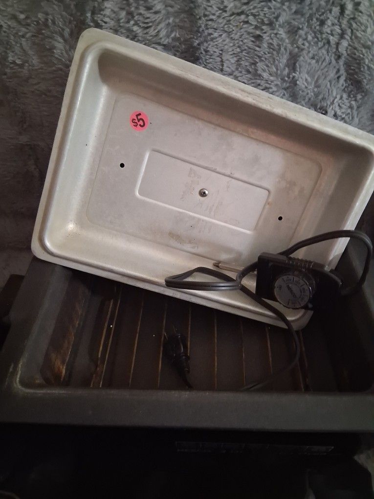 Used Electric Roasting Pan