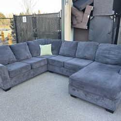 Sectional Couch 