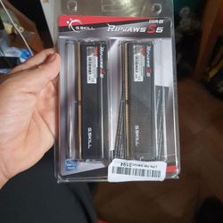 Desktop RAM 32gb (2x16gb) Ripjaws 40-40-96