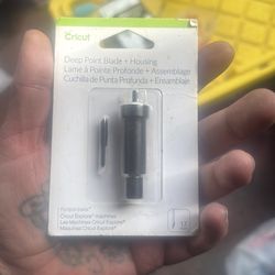 Cricut deep point blade with housing