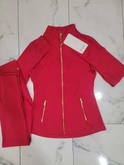Red lululemon set
