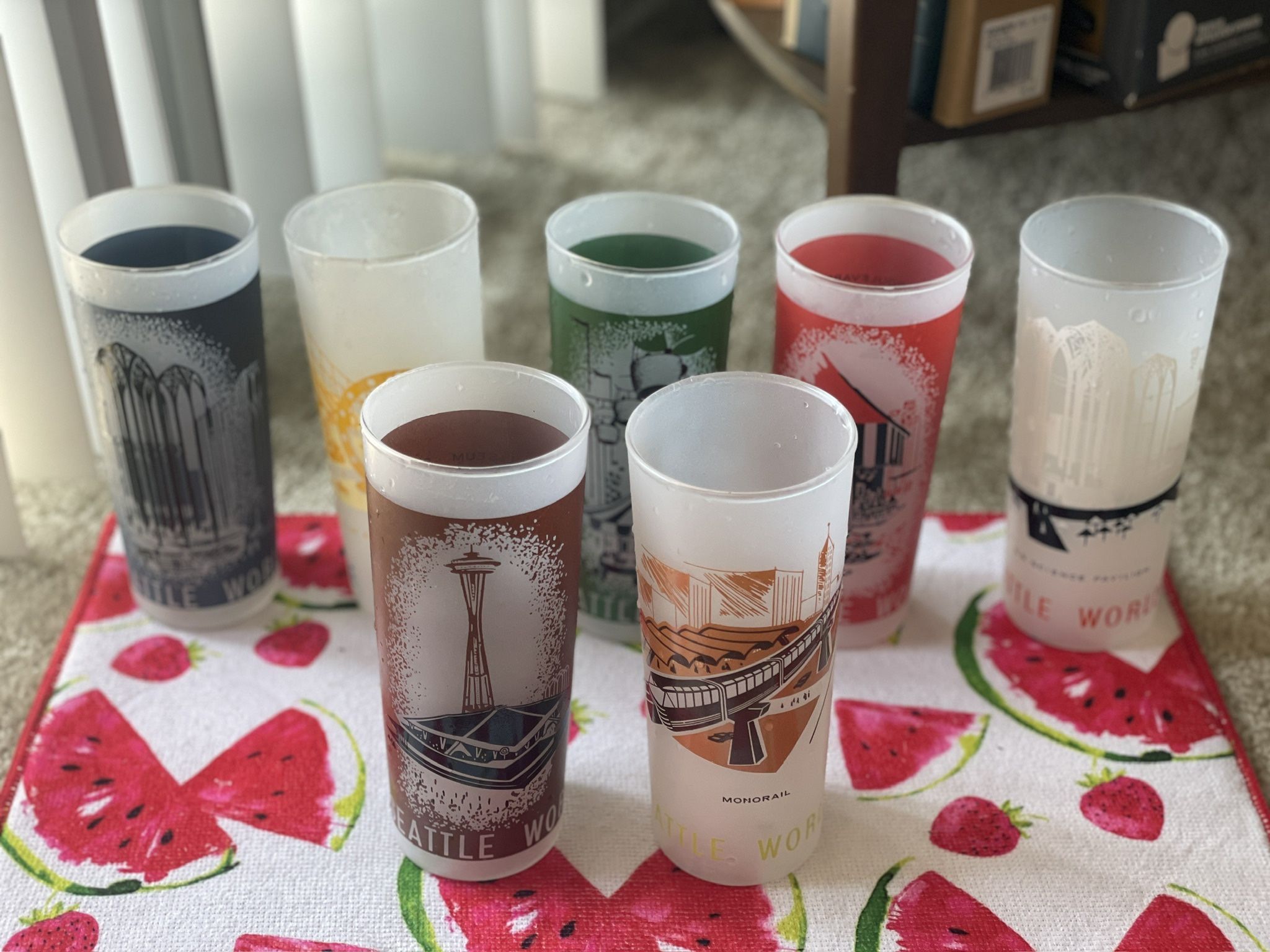 Set of 7 CENTURY 21 Seattle 1962 World's Fair frosted Tumbler drinking glasses
