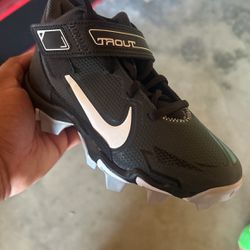 Nike Force Trout 8