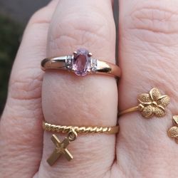 Beautiful Pink Stone Gold Ring