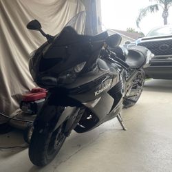 2006 Kawasaki Ninja ZX-14, 1400cc, Modified