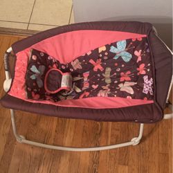 Baby Girl Swing/Bassinet 