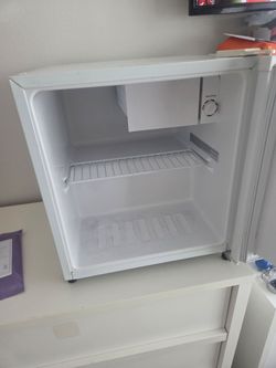 Mini fridge
