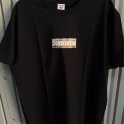 Supreme x Burberryy black tee XL