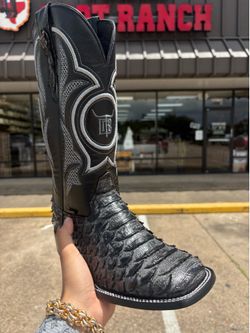 Men’s Boots