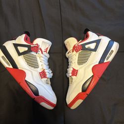 Jordan 4 Fire Red