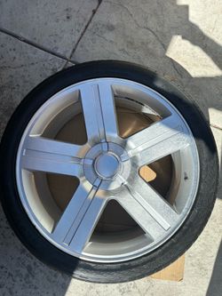 Chevy Texas Edition 24” wheels