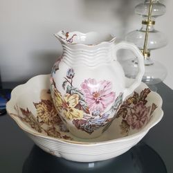Mid Century Pitcher And Wash Basin
