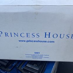 Candlestick/ Candelero De Metal 