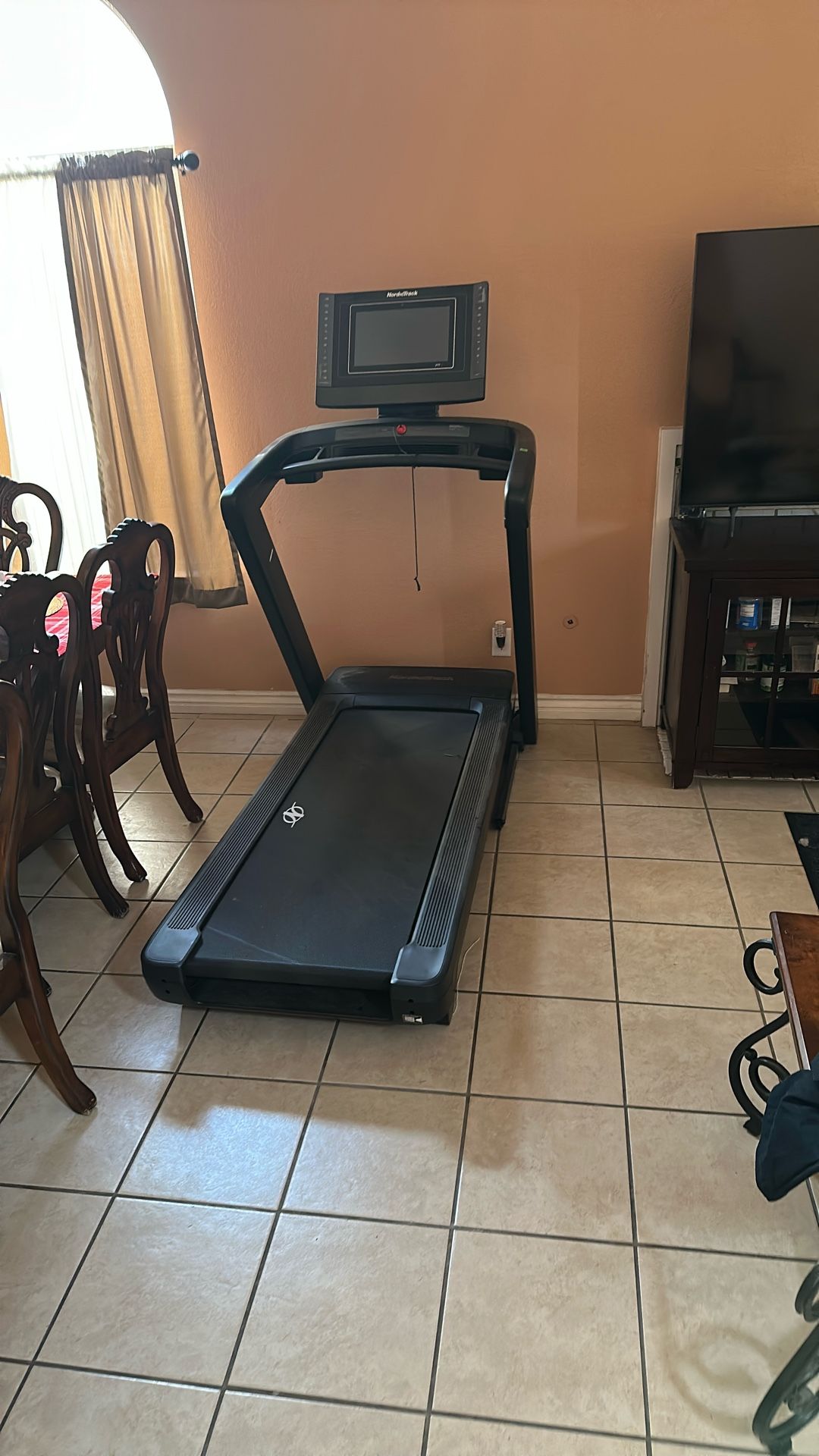 Treadmill 