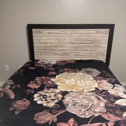 Queen Farmhouse Bedroom Set – Bed Frame, Headboard, Dresser & Mirror (Whitewash/Black)