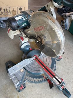 Bosh 12 inch compound miter saw