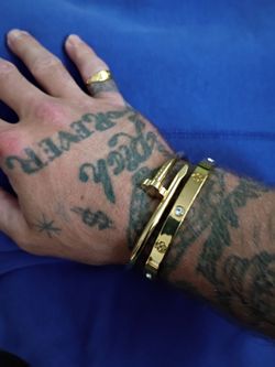 Gold bracelet